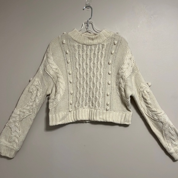 Nasty Gal Cream Ivory Chunky Cable Knit Mock Neck Boxy Cropped M Sweater - Picture 1 of 13